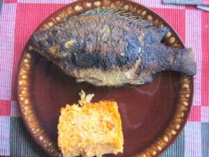 Whole fried fish plate at Villa Pesquera Cibuco